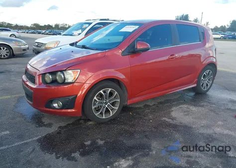 2020 Chevrolet Sonic Fwd Lt 5-Door from USA, damaged, VIN 1G1JD6SB1L4140056